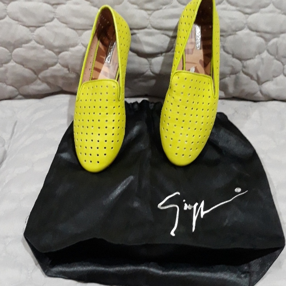 Maltiko shoes